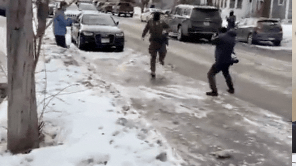 ICE slipping on ice: Video shows officer slip-and-fall amid heightened scrutiny — watch