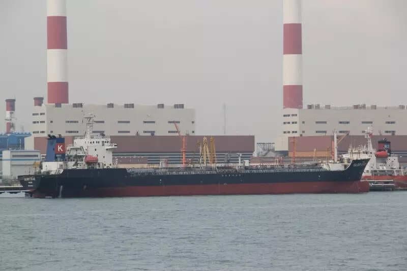 Indian coastal authorities 'seize' 3 US-sanctioned oil tankers linked to Iran