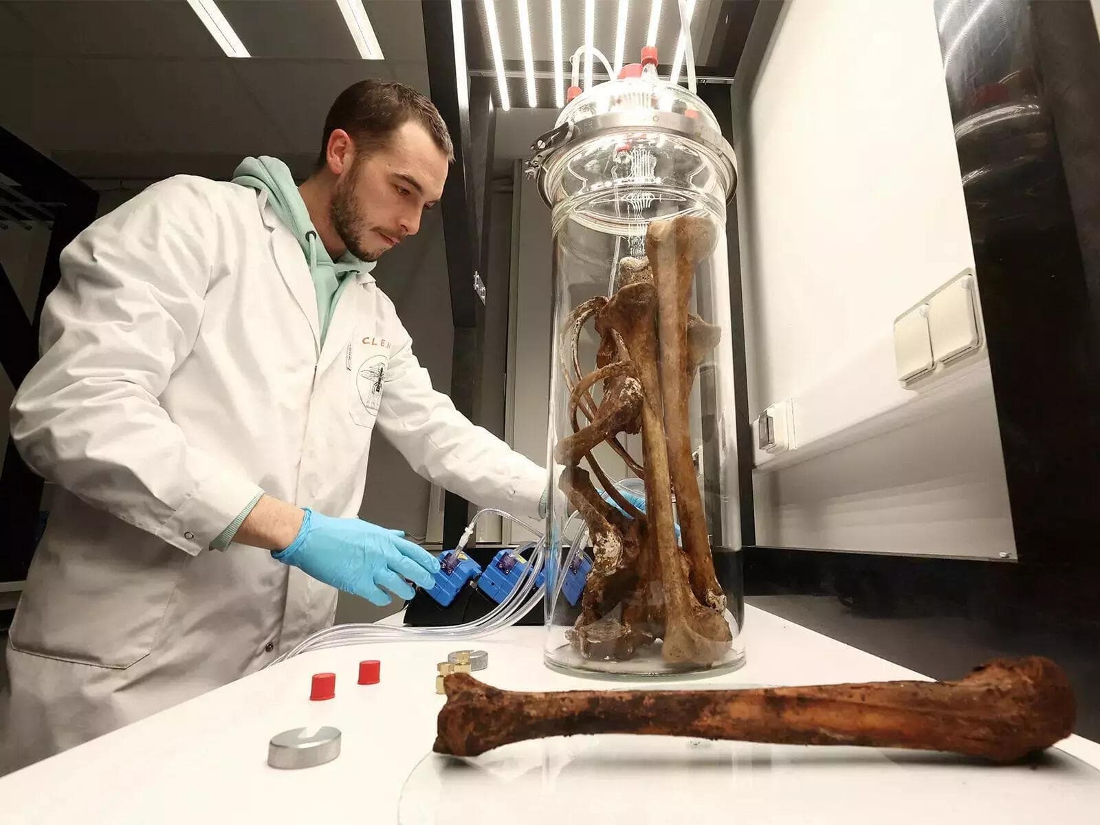 Stressful, toxic people in your life may make you age faster, say researchers