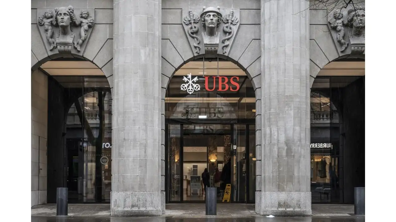 World’s biggest bank to job seekers: We want to know how you use AI