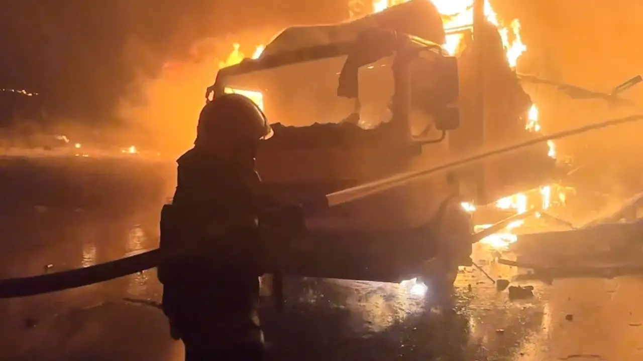 14 killed as fire tears through Russian fireworks factory