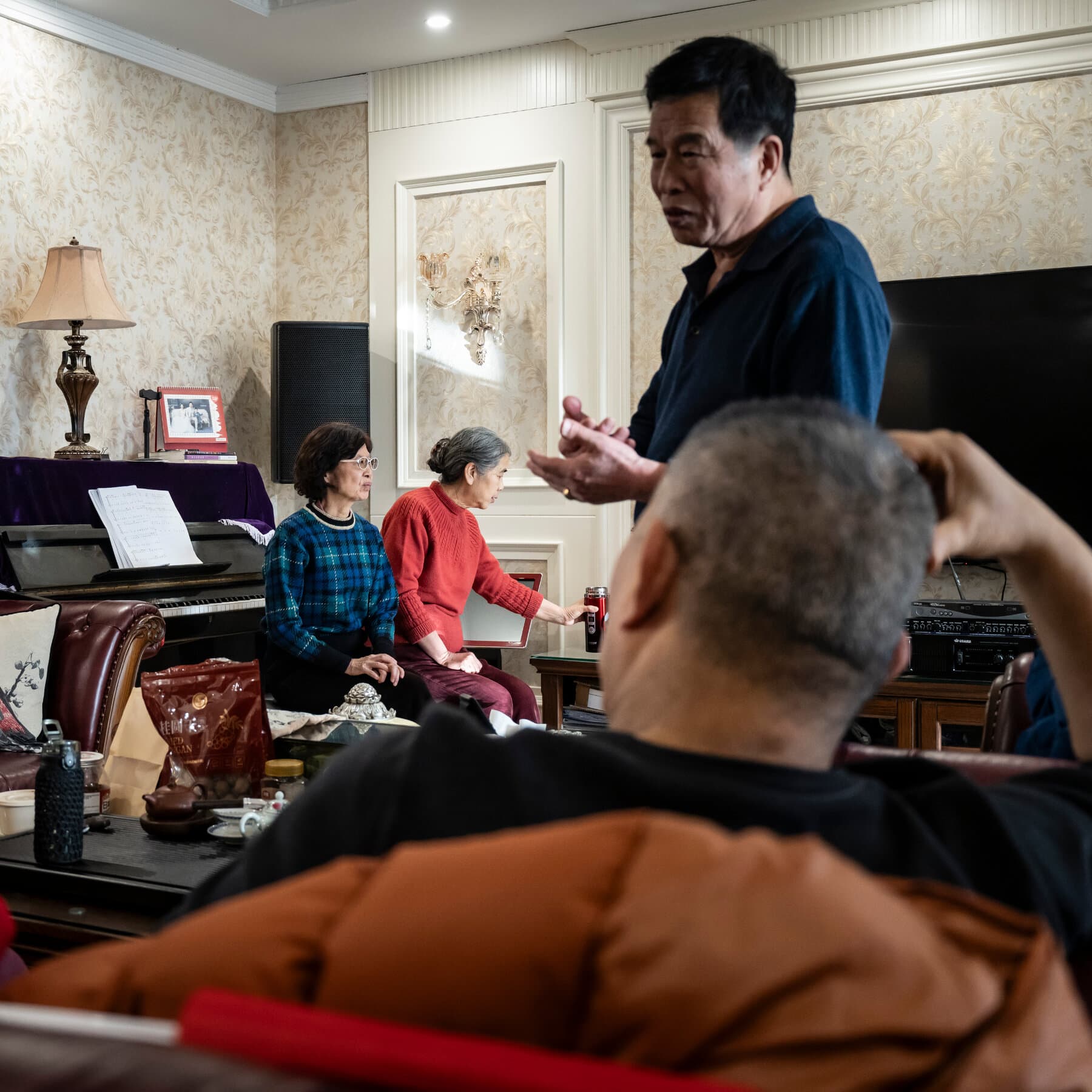 Homeowners Fight for Control of Their Community in China