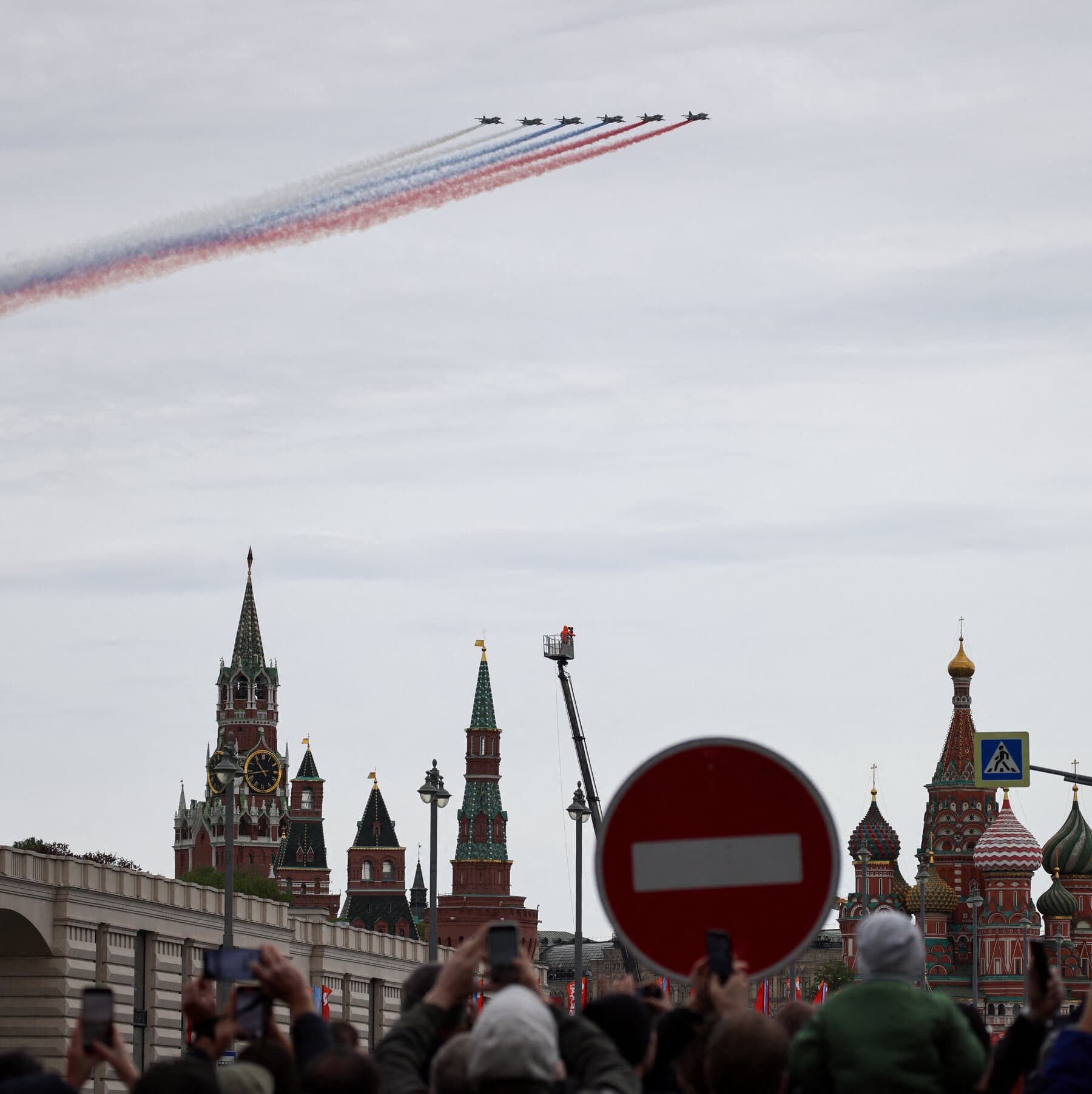 A Less Muscular Victory Day Parade Shows Putin’s Growing Vulnerability
