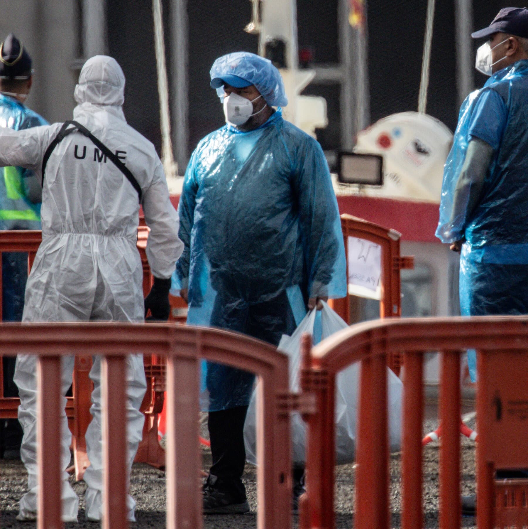 Cruise Ship Linked to Hantavirus Outbreak Arrives in Spain’s Canary Islands for Disembarking