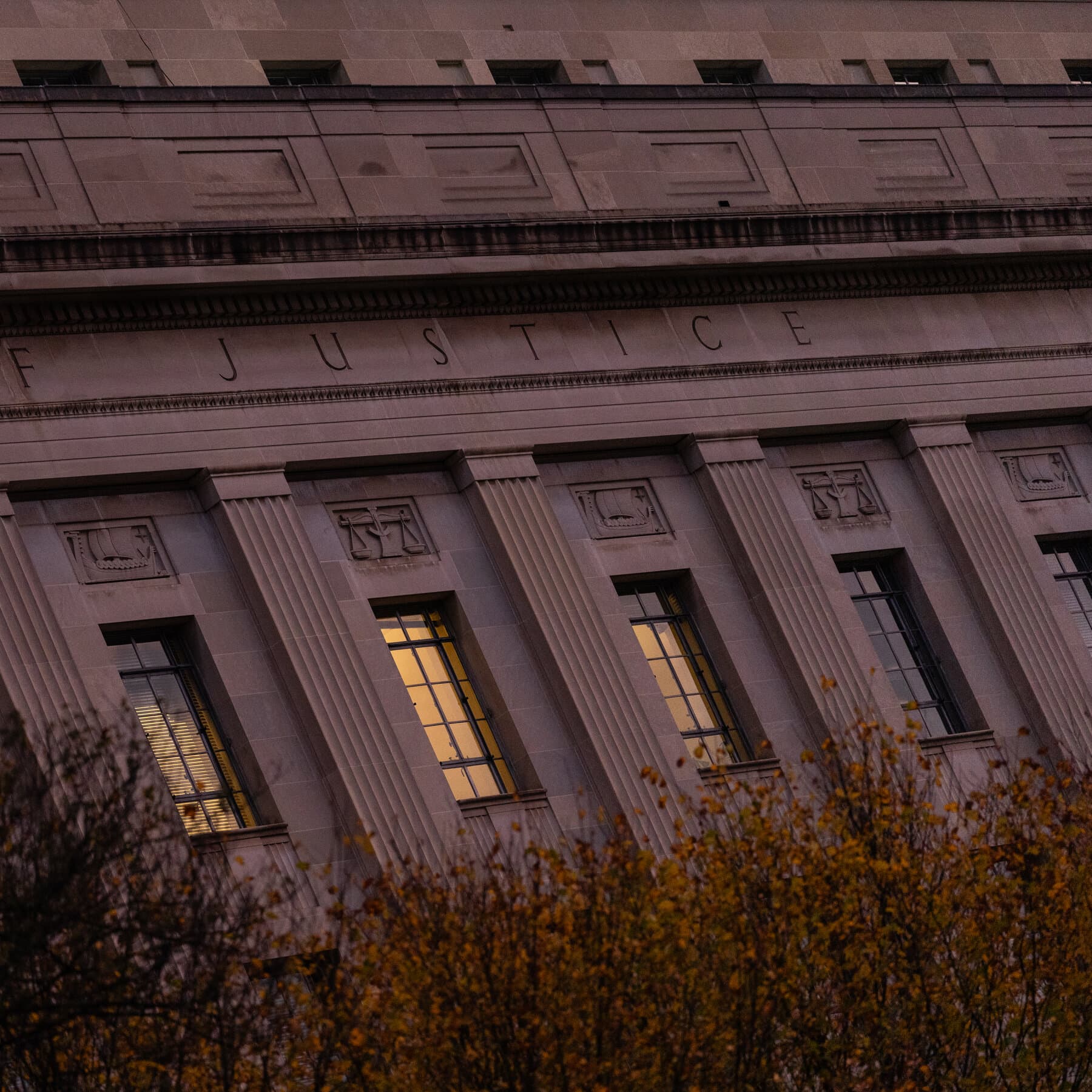 Prosecutor Is Charged With Stealing Sealed Report on Trump Documents Case