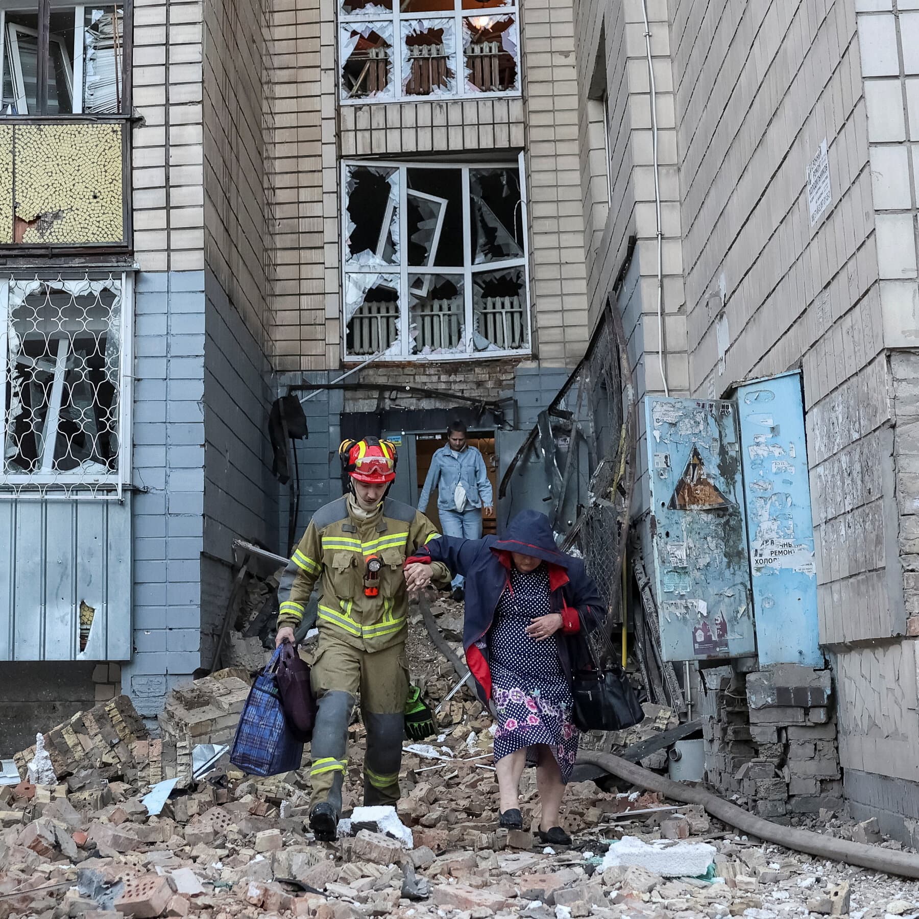Russian Missiles Kill at Least 13 in Kyiv as Air Defenses Dwindle