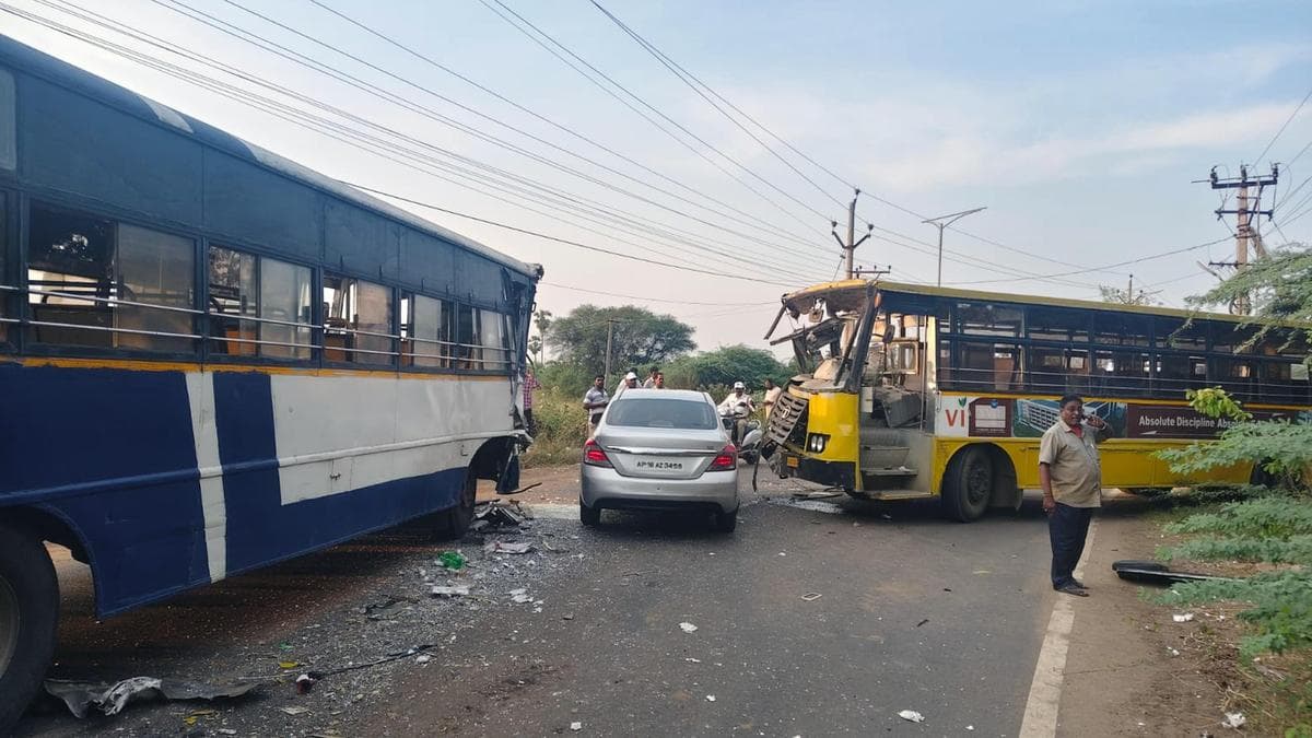 Passengers injured as buses collide in Amaravati