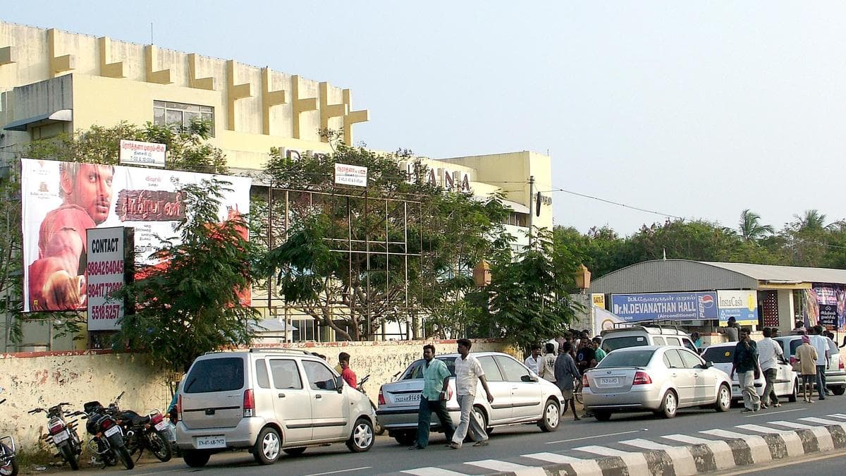 Prarthana Theatre: where stars sparkled on screen and in the sky