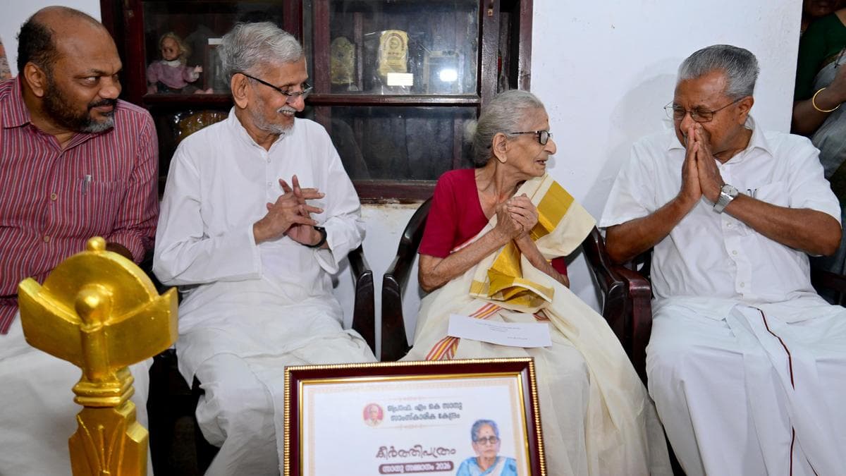 M.K. Sanoo never saw continuous LDF rule as dangerous, says Pinarayi Vijayan