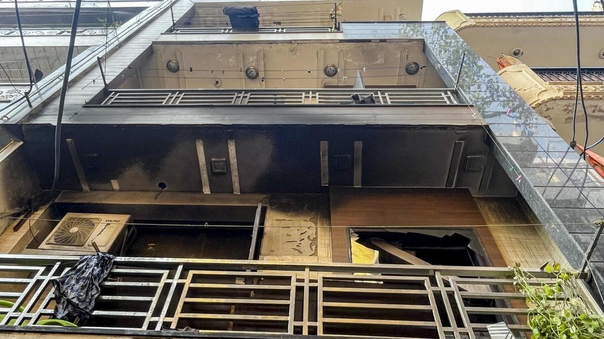 14 injured as LPG cylinder explodes during fire in building