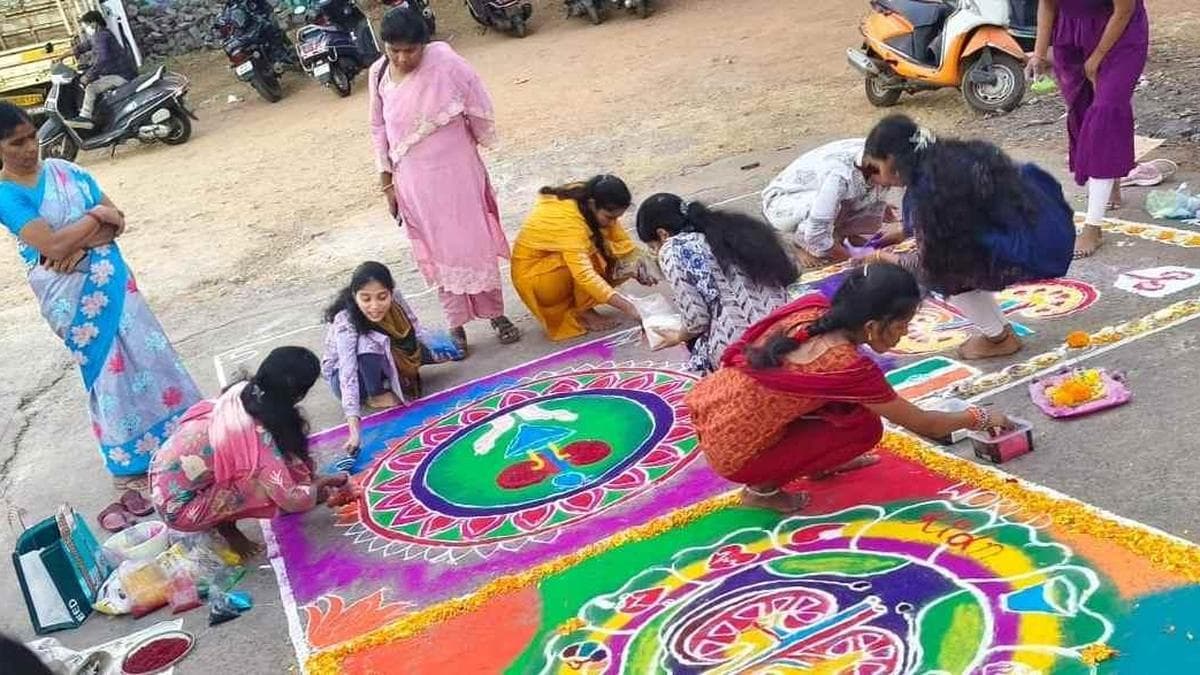 AINU marks World Kidney Day with rangoli competition