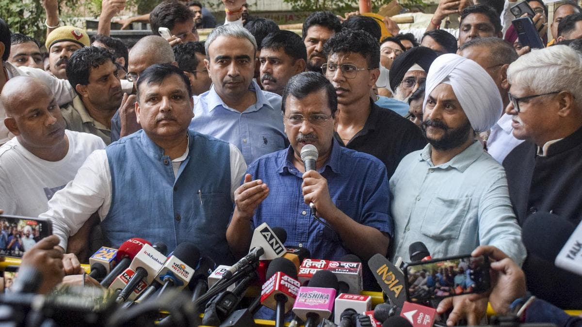 Non-cognizable report filed against Parvesh; Delhi AAP MLA faces FIR