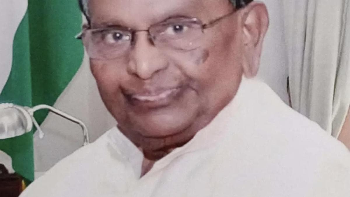 Ex-MP H. Hanumanthappa passes away
