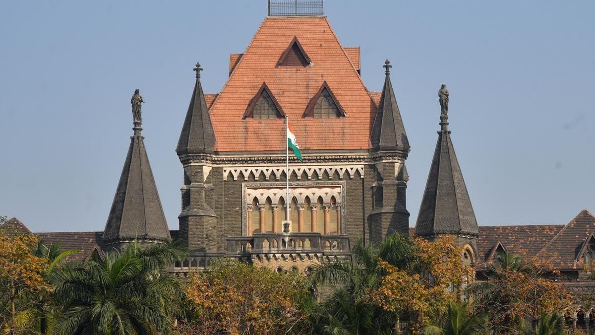 Bombay HC frees 50 stranded seafarers; raps vessel owners for treating crew worse than pets