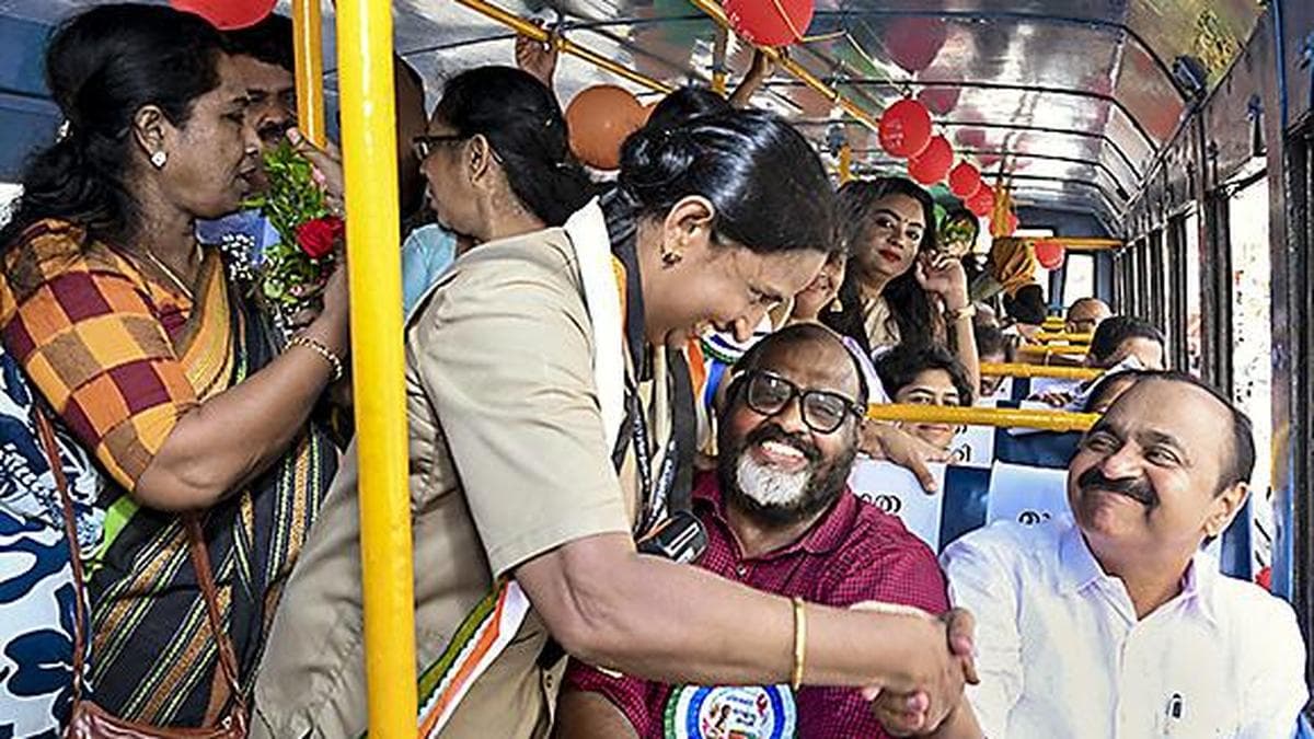 Priyadarshini impact: expert panel recommends ‘industry status’ to private bus sector in Keralam