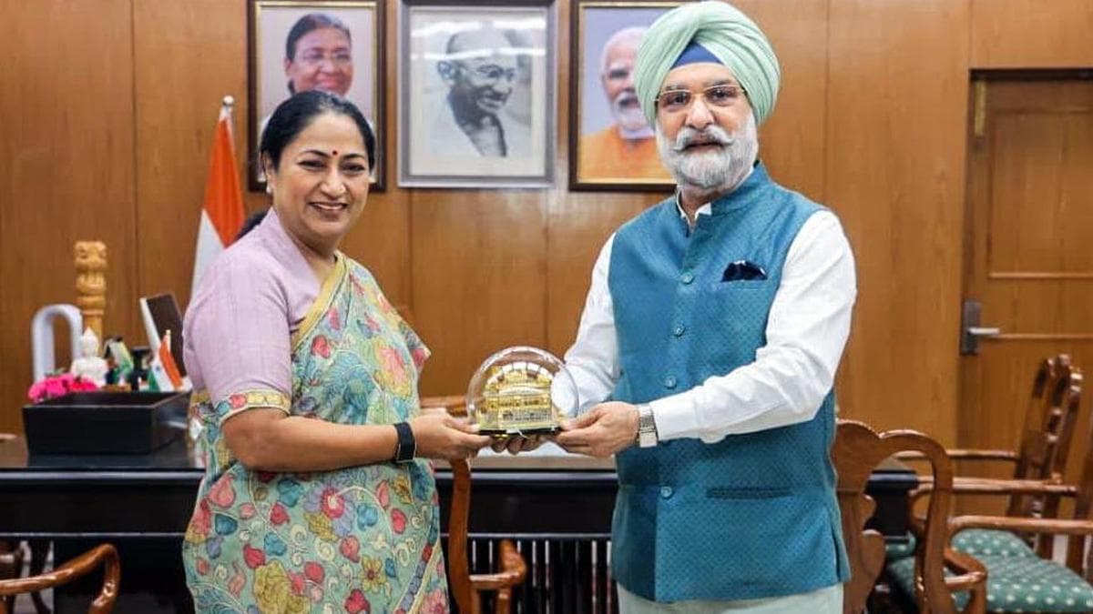 Smart property cards to be issued soon to Lal Dora residents, says Delhi CM