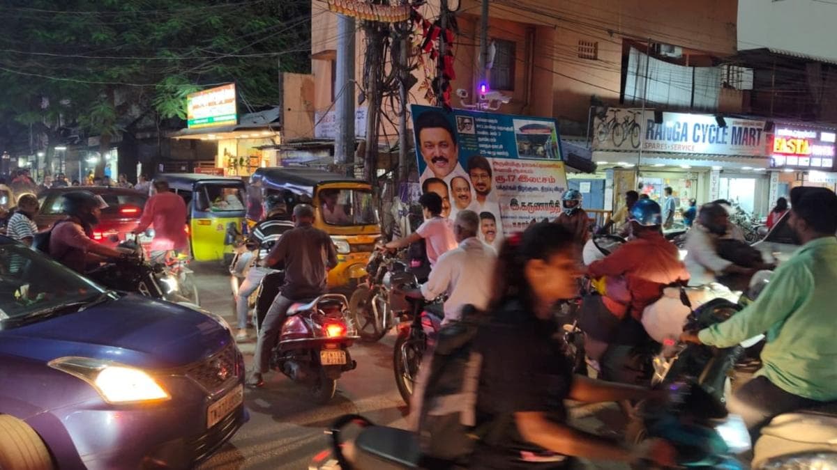 Bottlenecks persist on Radha Nagar Main Road despite new subway