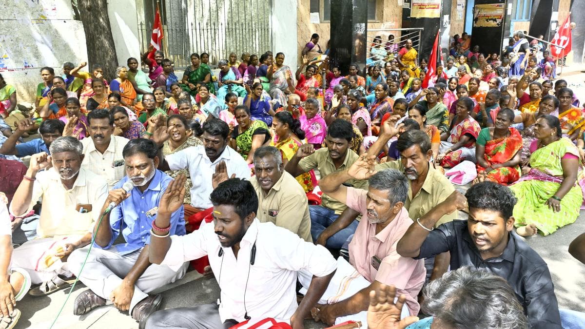 Conservancy workers sit-in protest halts normal work in Madurai city; garbage piles up in several wards on a single day