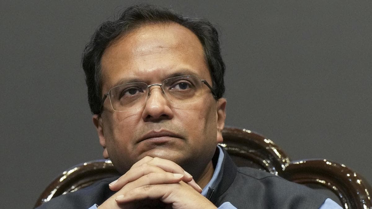 Union Home Secretary asks States to provide security to LPG supply chain