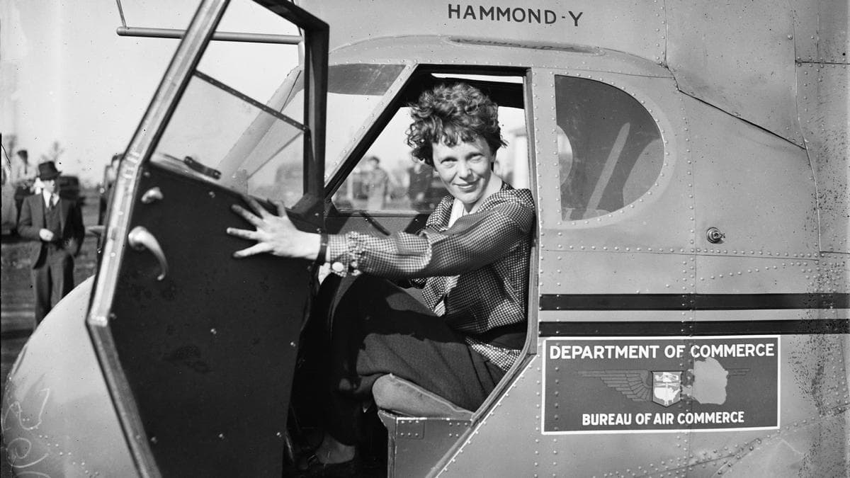 Amelia Earhart: the one who soared high in the sky