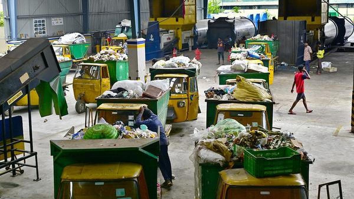 Bengaluru’s garbage contracts unchanged since 2018-19, up to 300 collection vehicles miss duty daily, finds Lokayukta