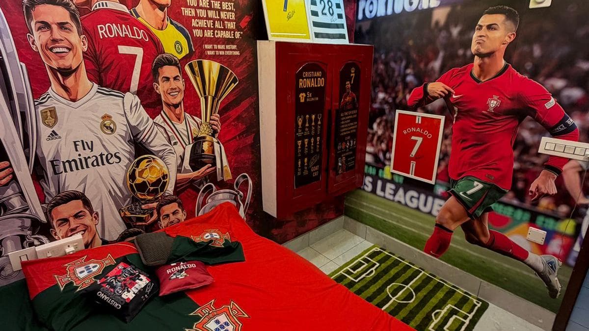Fan turns room into a tribute to his idol ahead of World Cup