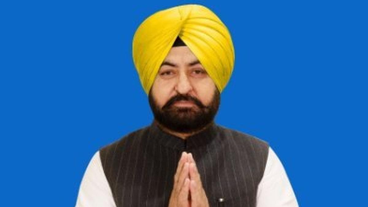 ED raids sparks political uproar in Punjab
