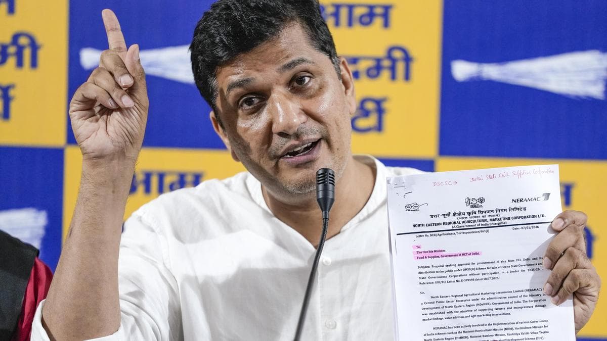 If three-time CM gets SIR notice, what about ordinary citizen: AAP