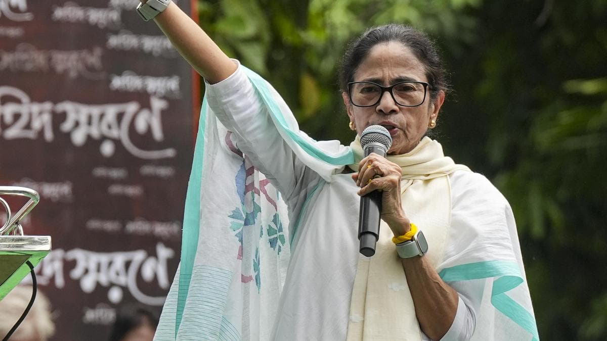 Suvendu, Mamata spar over Annapurna Bhandar benefits in West Bengal