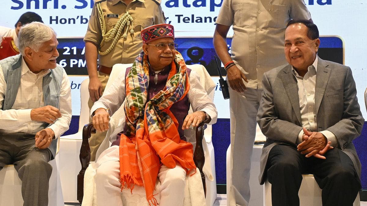 Governor Shiv Pratap Shukla urges journalists to prioritize accuracy and credibility over sensationalism in the digital age