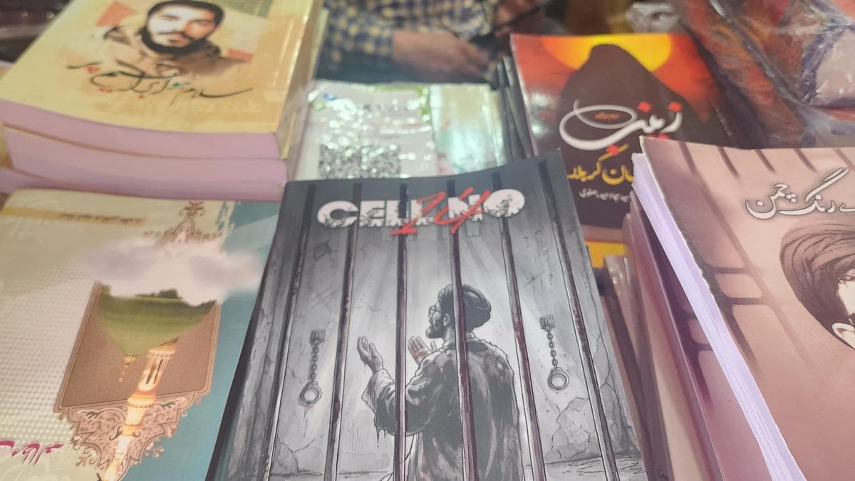 Slain Ayatollah Ali Khamenei’s jail diary sells like hot cakes in this year’s Kashmir book festival