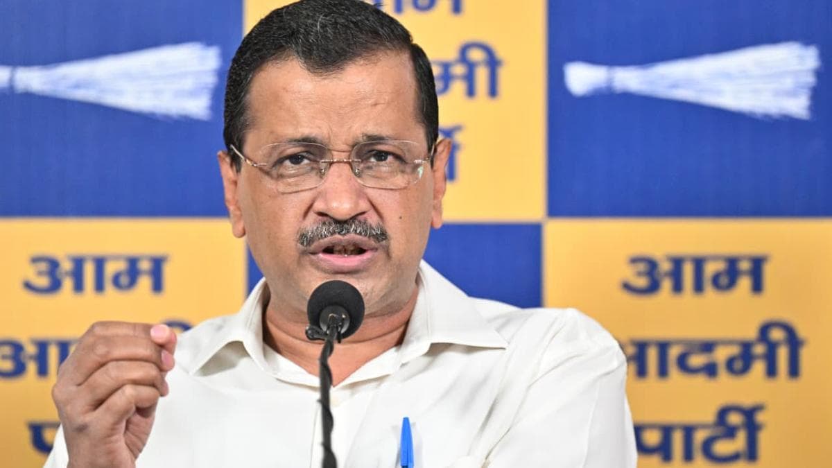 LPG shortage in country; 1 crore people to be unemployed: Kejriwal