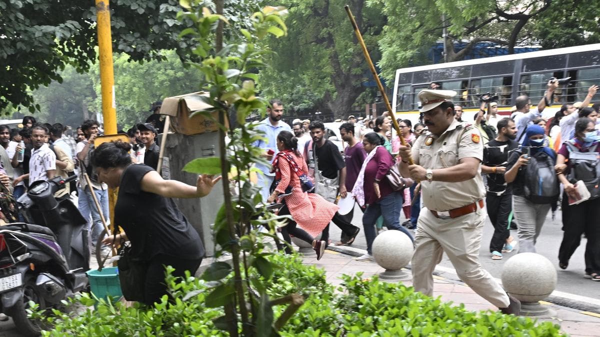 AAP hits out at BJP over police action on protesting students