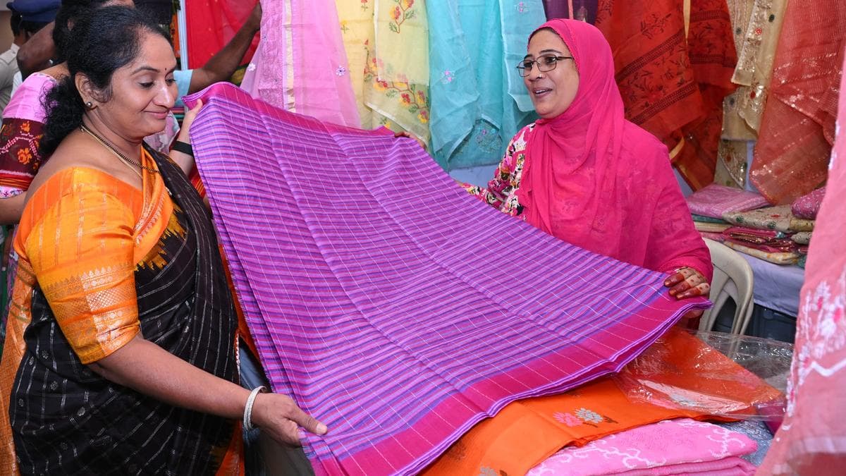 Welfare of handloom artisans priority for government, says Minister