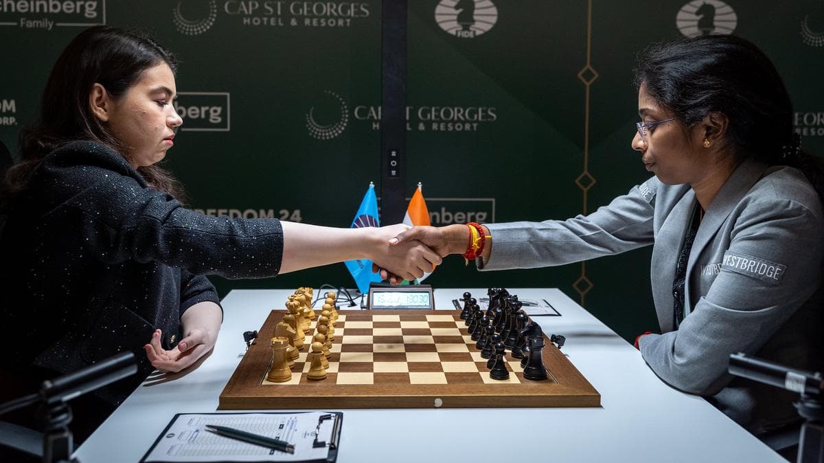 Candidates chess: Vaishali extends her lead to one point