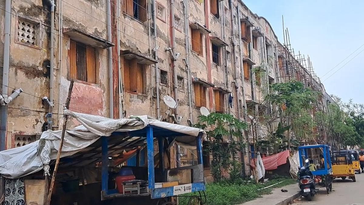 Trans women in Ezhil Nagar grapple with poor housing, stigma, and Magalir Urimai Thogai hurdles