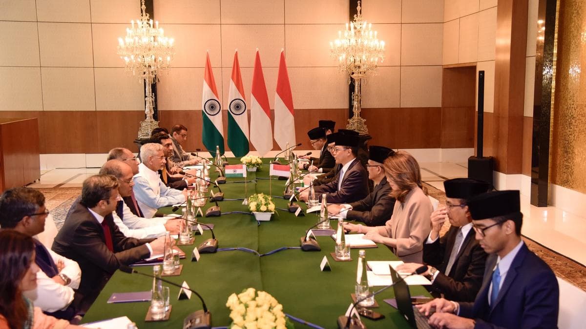 Foreign Ministers meet ahead of PM Modi’s Indonesia visit