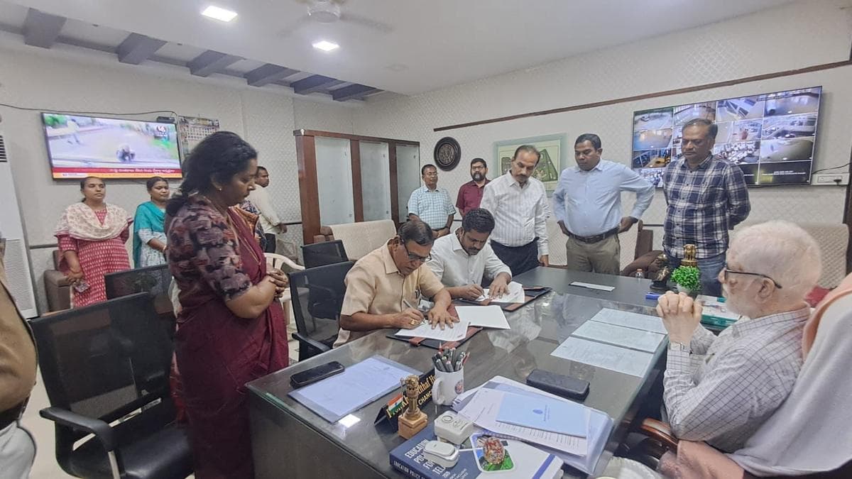 Mahatma Gandhi University and T-SAT sign MoU